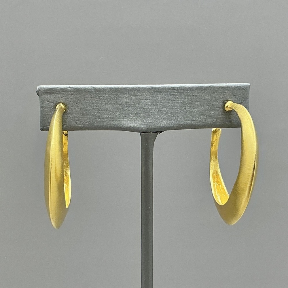 Kenneth Lane Earrings Gold Tone Hoop Clip On Round Classic Jewelry Womens 1.5"